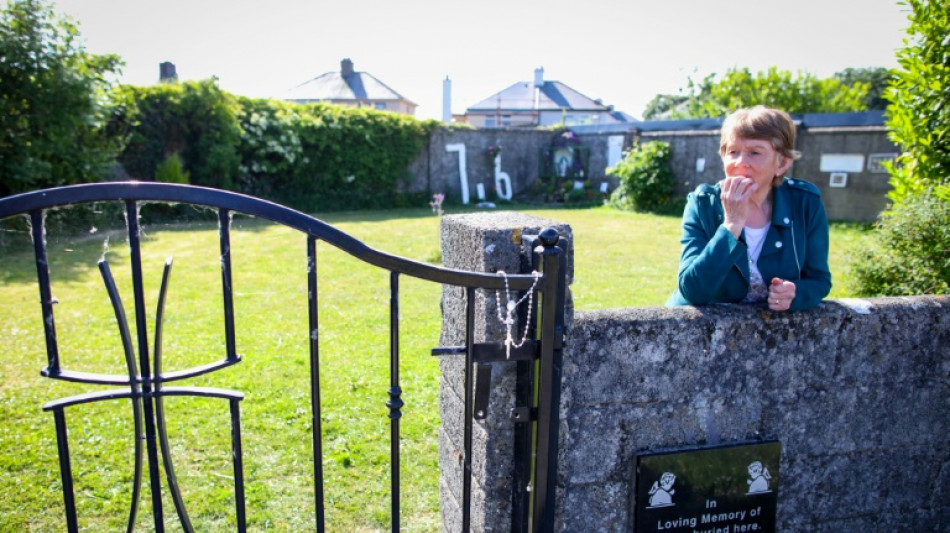 Preparativos para la exhumaci&oacute;n en Irlanda de 796 beb&eacute;s muertos en un albergue religioso