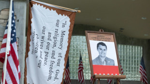 "Amenaza a la democracia": El mundo reacciona al asesinato de Kirk, aliado de Trump
