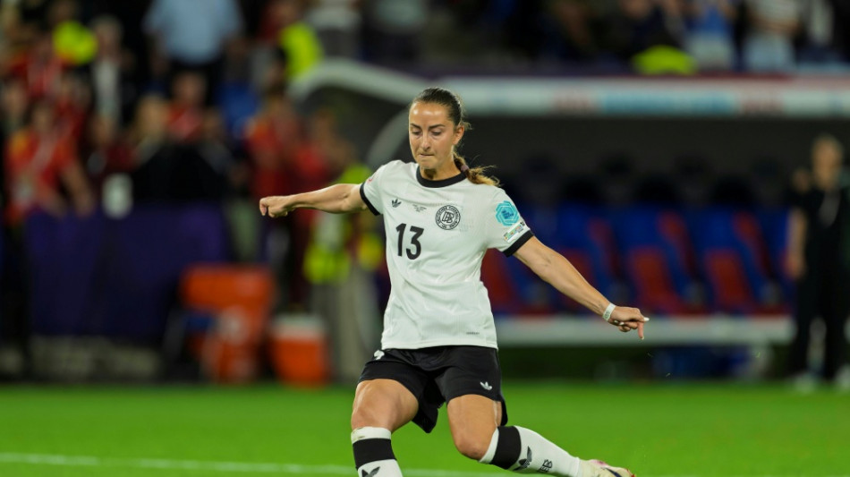 DFB-Frauen mit drei &Auml;nderungen - D&auml;britz beginnt erstmals