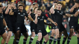 Rugby: l'&eacute;quipe des All Blacks rattrap&eacute;e par le Covid avant un test match contre l'Irlande