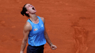Francesa Lo&iuml;s Boisson surpreende e elimina Jessica Pegula nas oitavas de Roland Garros