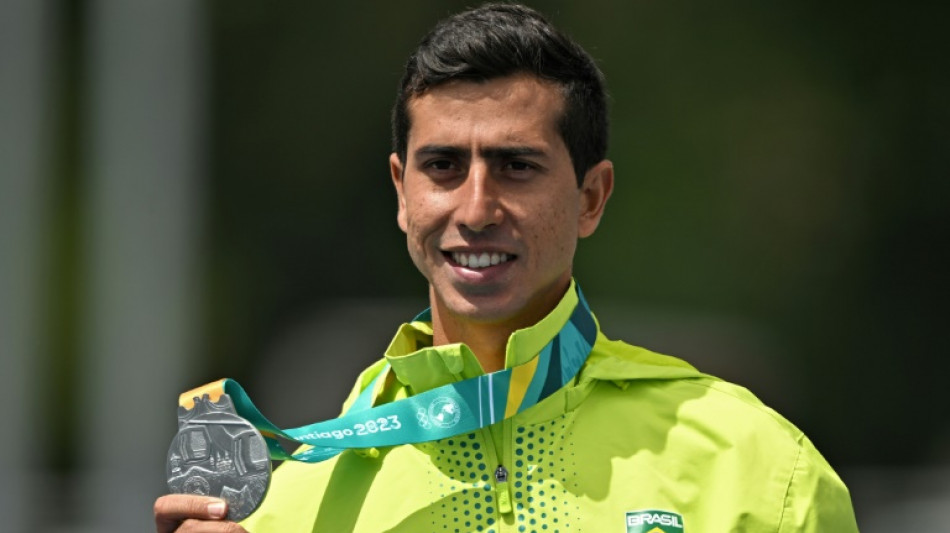 Caio Bonfim &eacute; prata na marcha atl&eacute;tica do Pan de Santiago