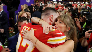 Swift's boyfriend Kelce signs contract extension with NFL Chiefs