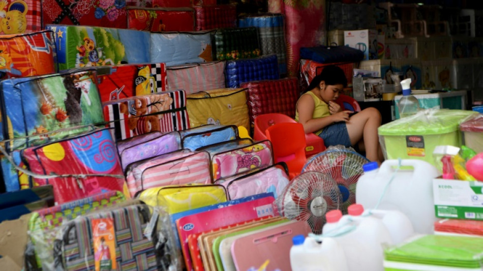 Abismo digital atinge mais duramente mulheres jovens em pa&iacute;ses pobres, diz ONU