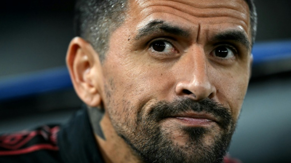 Ap&oacute;s cair para S&eacute;rie B, Athletico-PR anuncia sa&iacute;da do t&eacute;cnico Lucho Gonz&aacute;lez