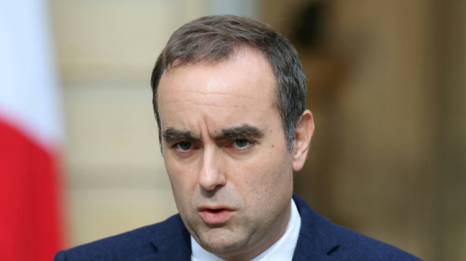 Le gouvernement Lecornu d&eacute;missionne, la France s'enfonce dans la crise politique