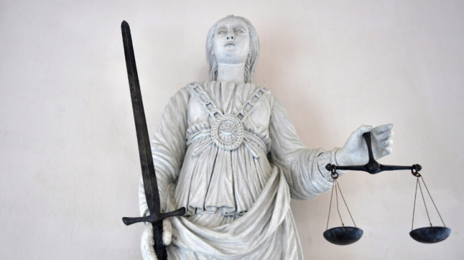 Lange Haftstrafe f&uuml;r Mann wegen T&ouml;tung von schwangerer Partnerin in Oberhausen