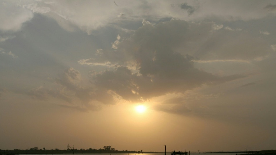 Mueren 15 personas en Ghana, la mayor&iacute;a ni&ntilde;os, por el vuelco de una embarcaci&oacute;n