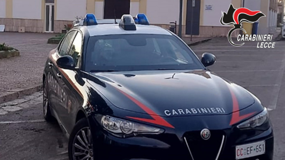 Ragazzina abusata in bagni stazione da 15enne in Salento