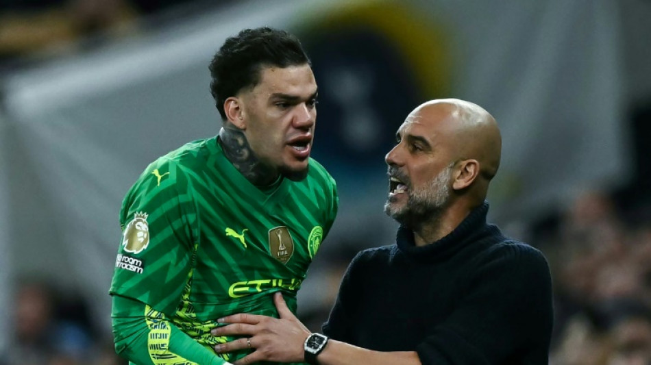 Ederson est&aacute; fora da &uacute;ltima rodada do Ingl&ecirc;s e da Copa da Inglaterra