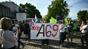 La nouvelle mobilisation pr&eacute;vue pour "enterrer" l'A69 interdite par la pr&eacute;fecture