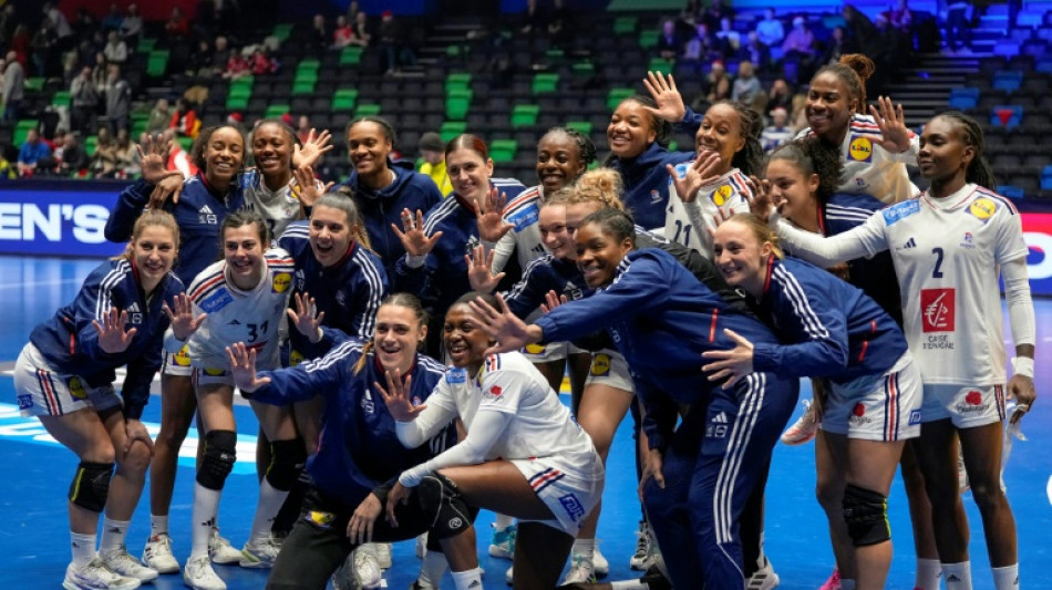 Mondial-2023 de hand: les Bleues re&ccedil;ues 5/5 et en quarts