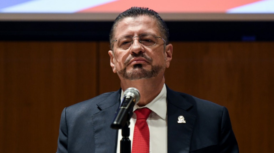 Presidente da Costa Rica chama de 'linchamento' processo de retirada de sua imunidade 