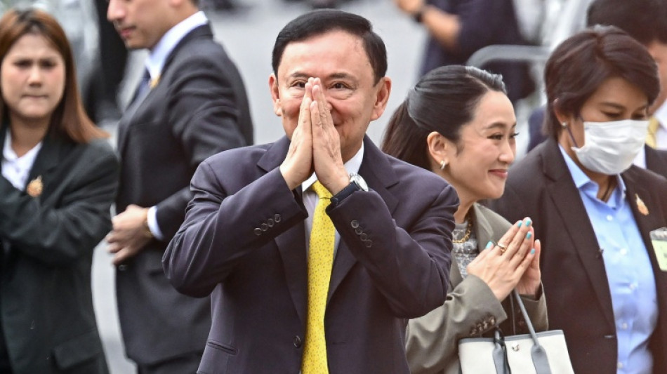 Tha&iuml;lande: l'ex-Premier ministre Thaksin arriv&eacute; dans une prison de Bangkok
