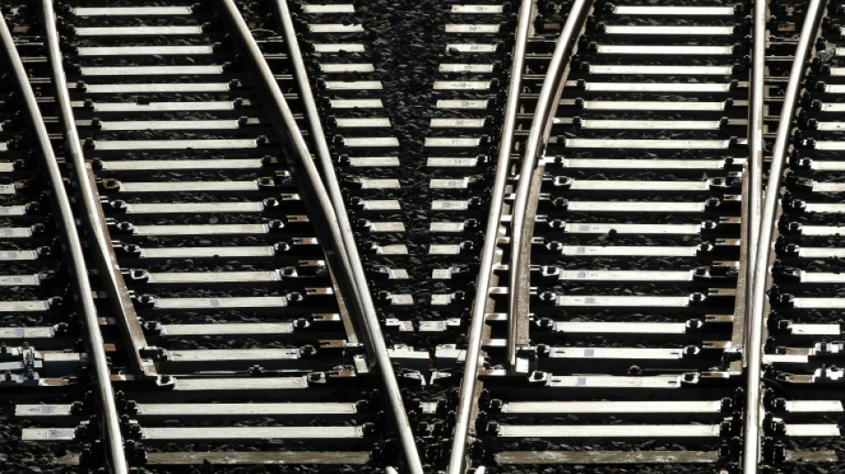 Deutsche Bahn strebt bei Tarifgespr&auml;chen L&ouml;sung am Verhandlungstisch an 