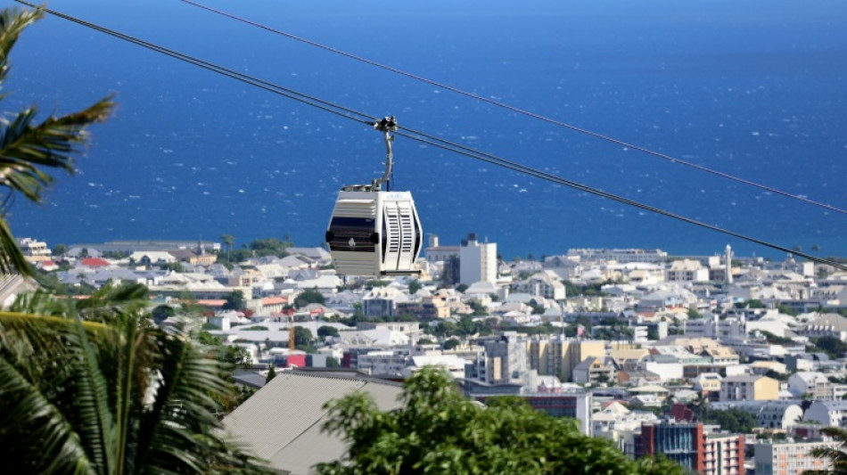 Papang, premier téléphérique de l'océan Indien mis en service à La Réunion
