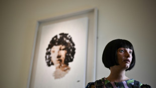 La primera subasta de una obra hecha por un robot se adjudica por 1,3 millones de d&oacute;lares