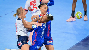 Euro-2022 de hand: soir&eacute;e noire des Bleues en pleine s&eacute;rie "Norge"