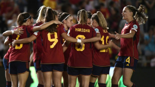 Spaniens Weltmeisterinnen von Rekordkulisse empfangen