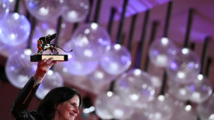 Venecia premia un documental pol&iacute;tico contra los opi&aacute;ceos en EEUU