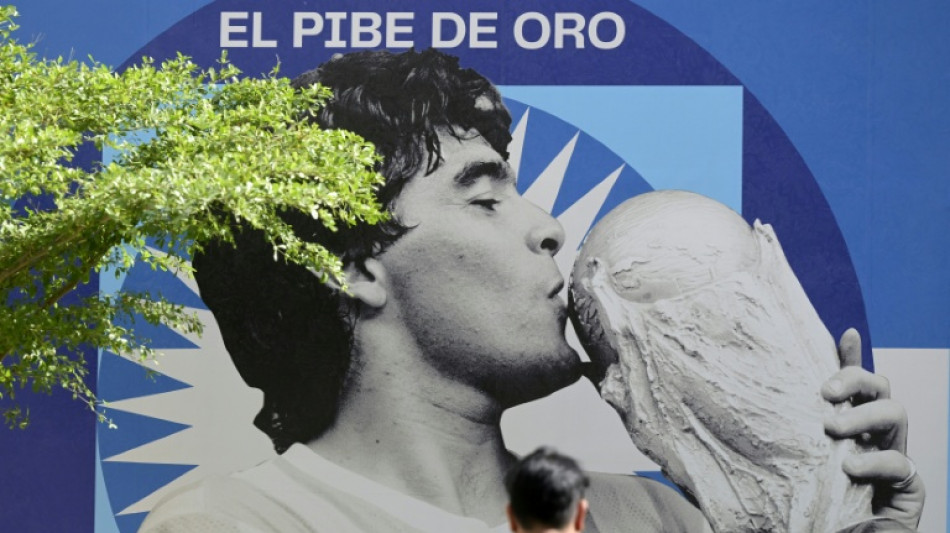 Equipo m&eacute;dico de Maradona va a juicio cuatro a&ntilde;os despu&eacute;s de la muerte del &iacute;dolo