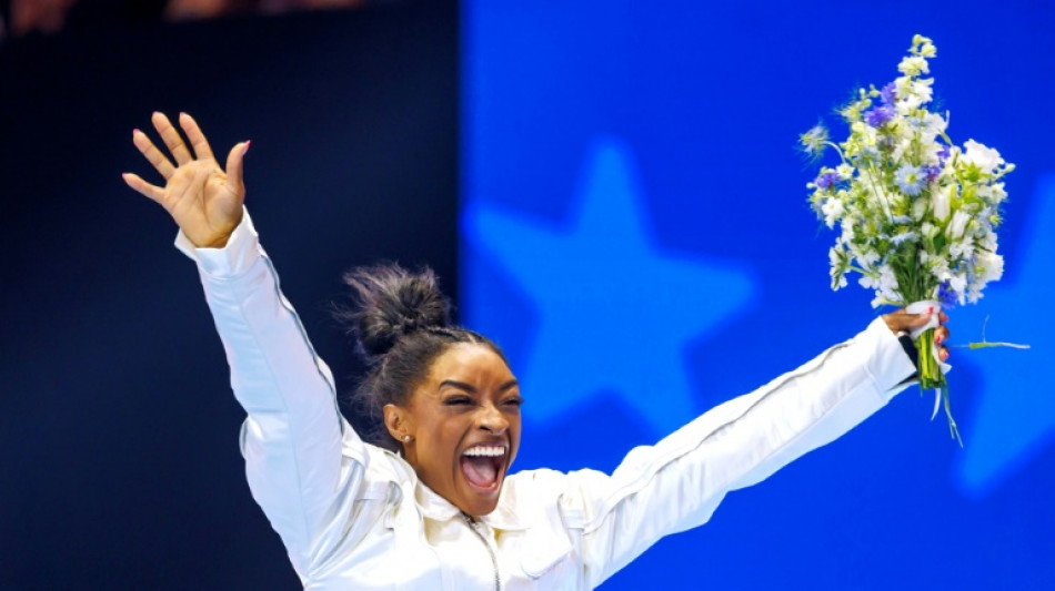Biles, Ledecky y LeBron en delegaci&oacute;n ol&iacute;mpica de EEUU con 592 atletas 