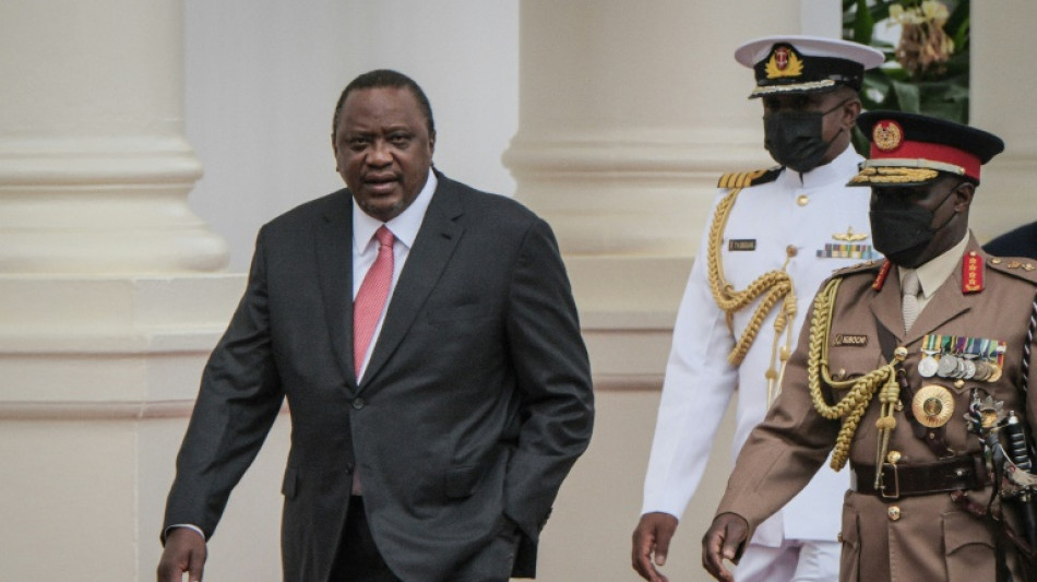 Présidentielle au Kenya: Kenyatta soutient son ancien rival Raila Odinga