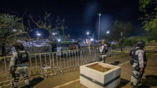 Nueve muertos y 50 heridos al colapsar escenario durante mitin de candidato presidencial mexicano