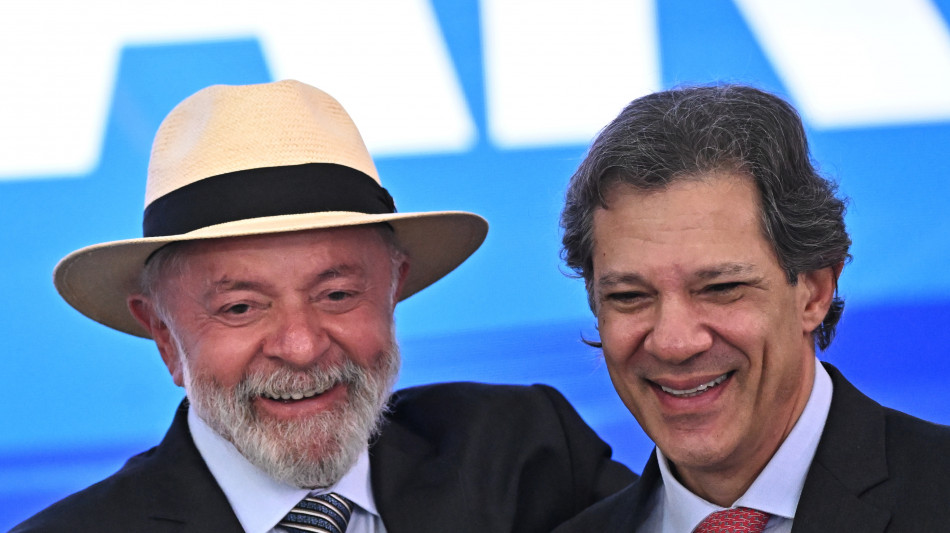 Lula ammette la possibilit&agrave; di non ricandidarsi nel 2026