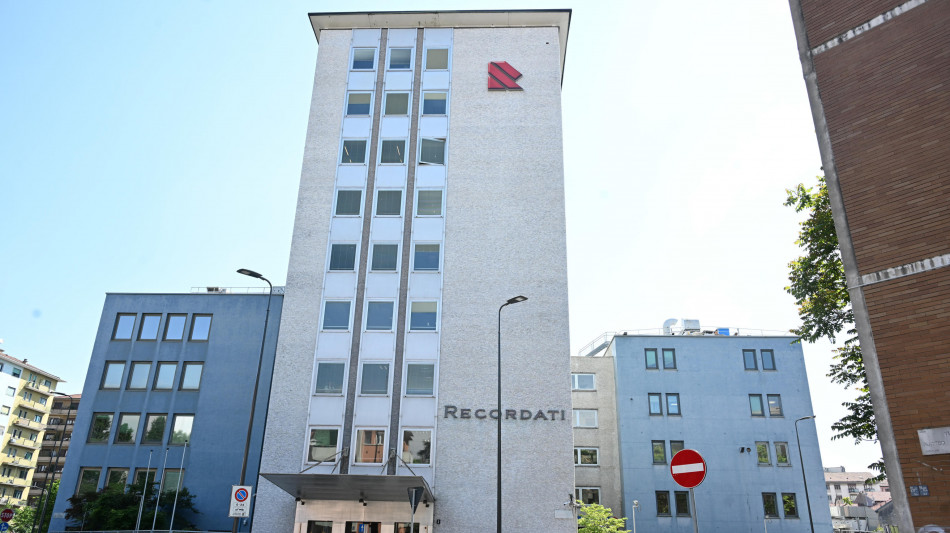 Recordati, da Cvc offerta non vincolante a 52 euro per azione