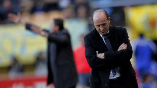 El Vissel Kobe de Iniesta despide al DT espa&ntilde;ol Lotina, fichado hace tres meses