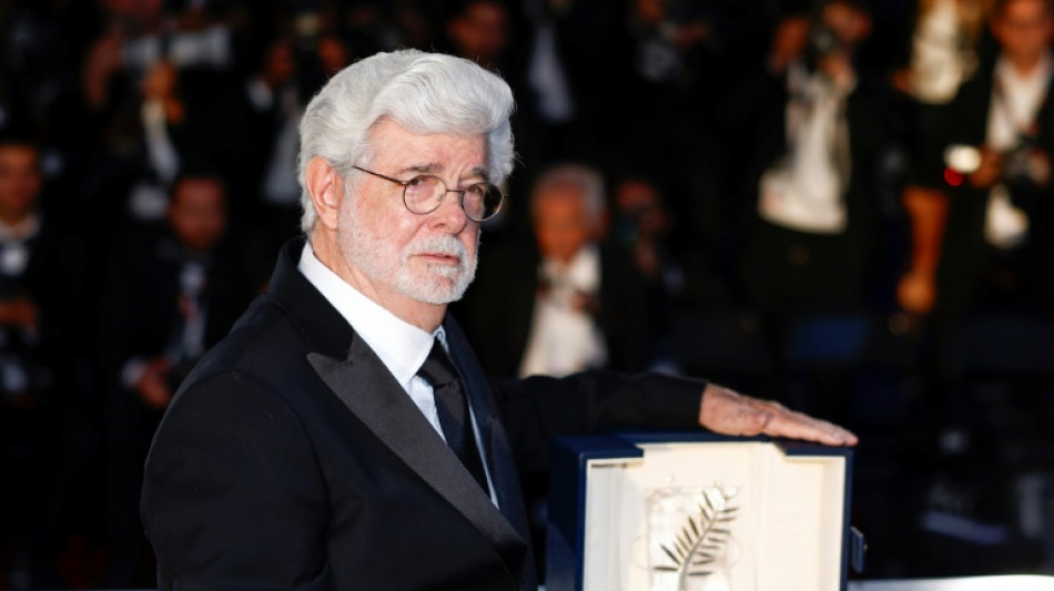 Una Palma de Oro honor&iacute;fica a Lucas de la mano de su amigo Coppola