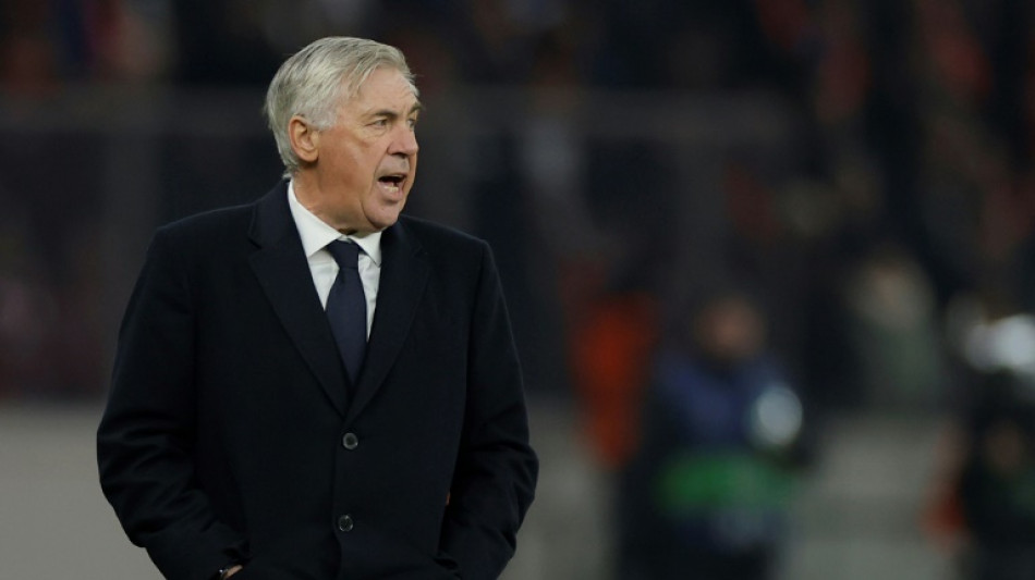 Carlo Ancelotti renova com o Real Madrid at&eacute; 2026