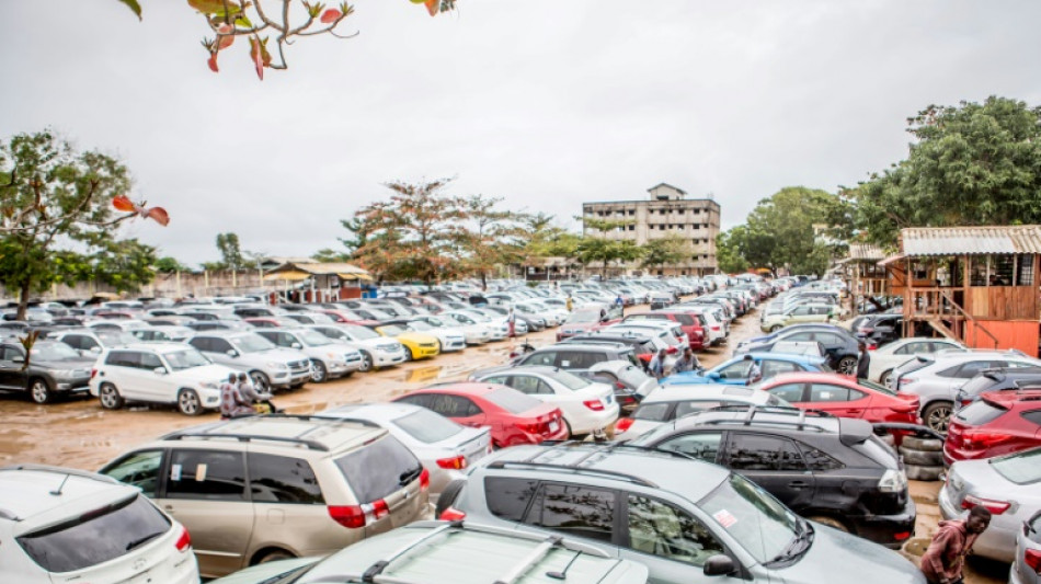 La seconde vie à Cotonou des voitures européennes
