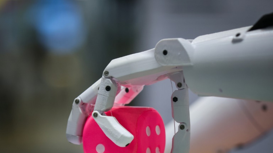 Facing US tariffs, Canadians hunt for business in Europe