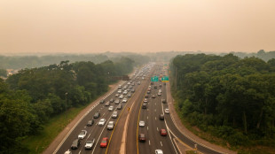 Biden anuncia normas estrictas contra polución en EEUU y molesta a la industria