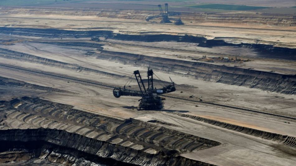 Belastete B&ouml;den in Tagebau Garzweiler gebracht: Gro&szlig;razzia bei Unternehmern