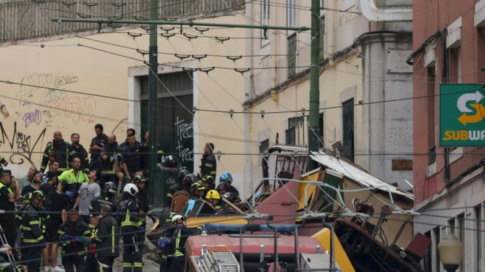 Au moins 15 morts dans le d&eacute;raillement d'un funiculaire &agrave; Lisbonne