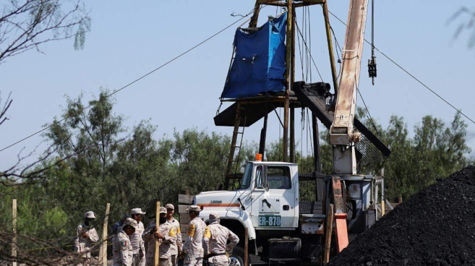 Redoblan esfuerzos para liberar a mineros en M&eacute;xico tras m&aacute;s de 48 horas del derrumbe