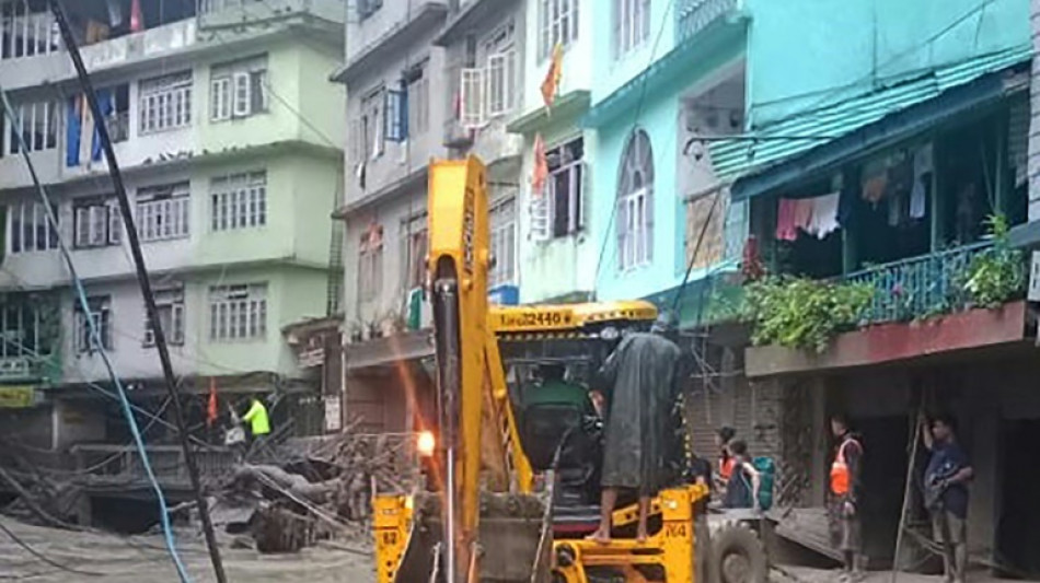 Inde: au moins 10 morts et 102 disparus dans le d&eacute;bordement d'un lac himalayen