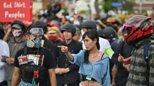 Una diputada de la oposición tailandesa, condenada a cárcel por lesa majestad