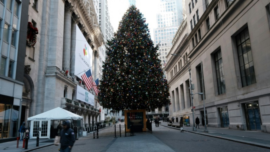 Wall Street termine divis&eacute;e, plomb&eacute;e par la technologie