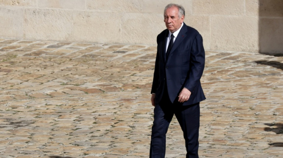 Frankreichs Premier stellt Vertrauensfrage und riskiert Sturz