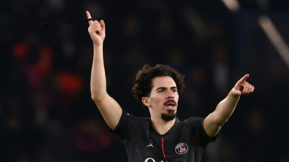 PSG vence Tottenham (5-3) na Champions League com hat-trick de Vitinha