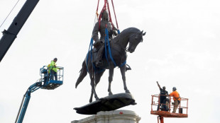 Etats-Unis: ceux qui retirent les statues confédérées sont menacés de mort