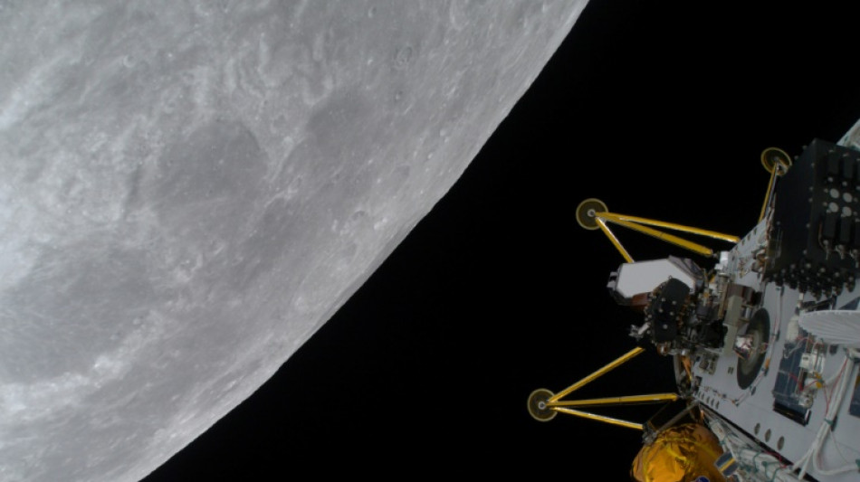 La sonde am&eacute;ricaine s'&eacute;tant pos&eacute;e sur la Lune est probalement inclin&eacute;e