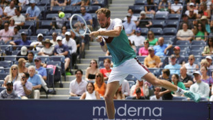 Medvedev estreia com vit&oacute;ria tranquila no US Open