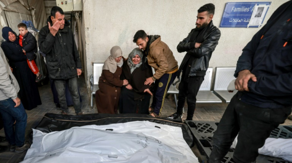 Gaza: nouveaux bombardements isra&eacute;liens, inqui&eacute;tude croissante dans un h&ocirc;pital pris d'assaut
