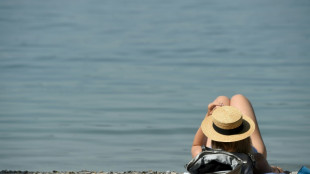 B&uuml;rger messen bei BUND-Projekt Gesundheit der hiesigen B&auml;che