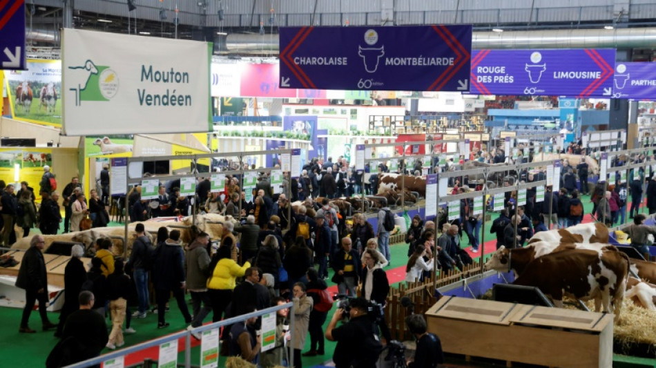 Les banques promettent des gestes pour les agriculteurs en difficult&eacute;